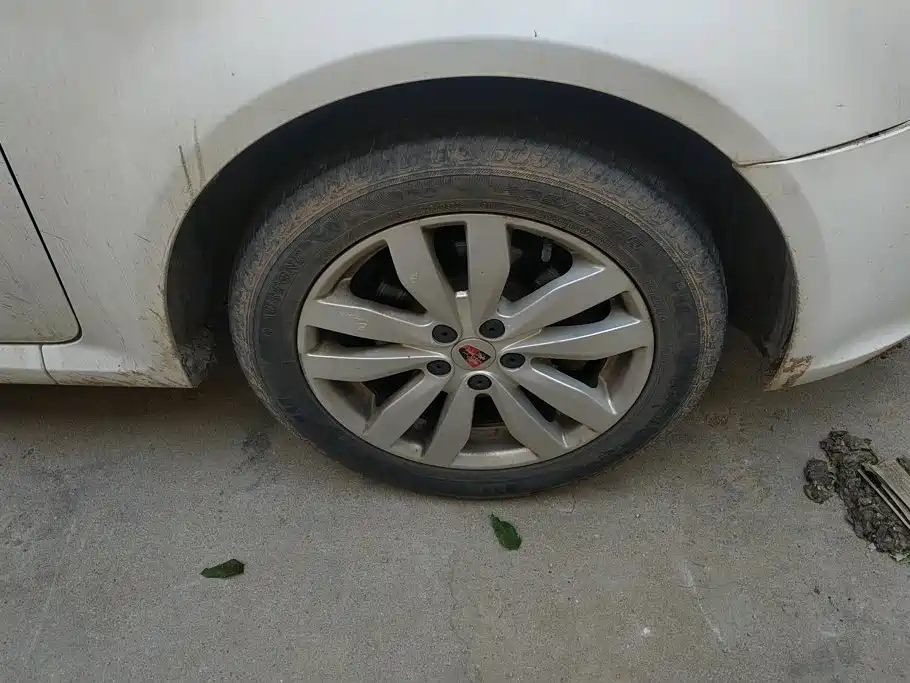 Roewe 350 — миниатюра 6