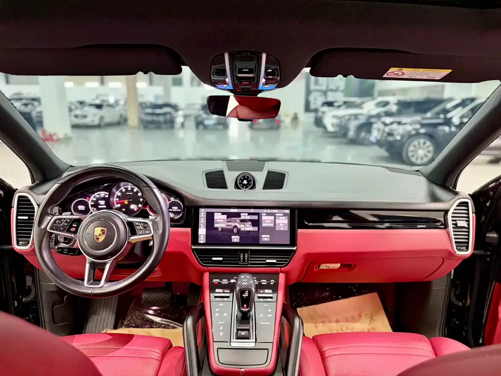 Porsche Cayenne — миниатюра 8