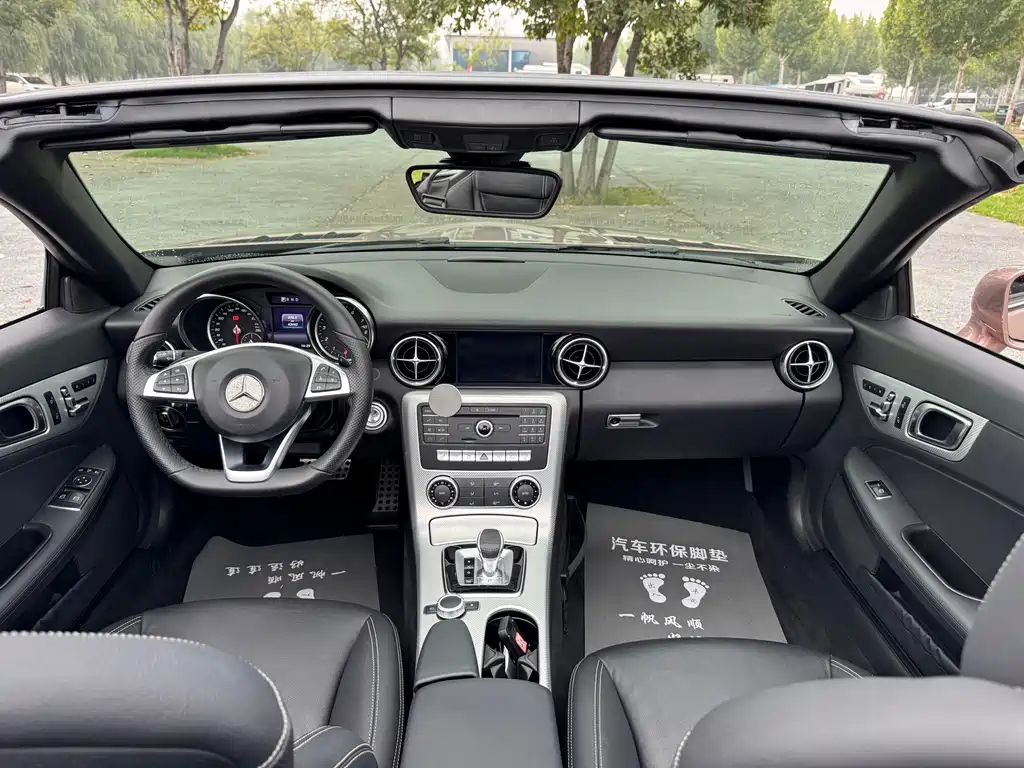 Mercedes-Benz SLC — миниатюра 11