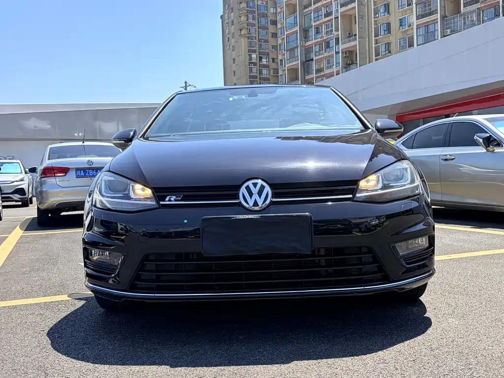 Volkswagen Golf — миниатюра 2