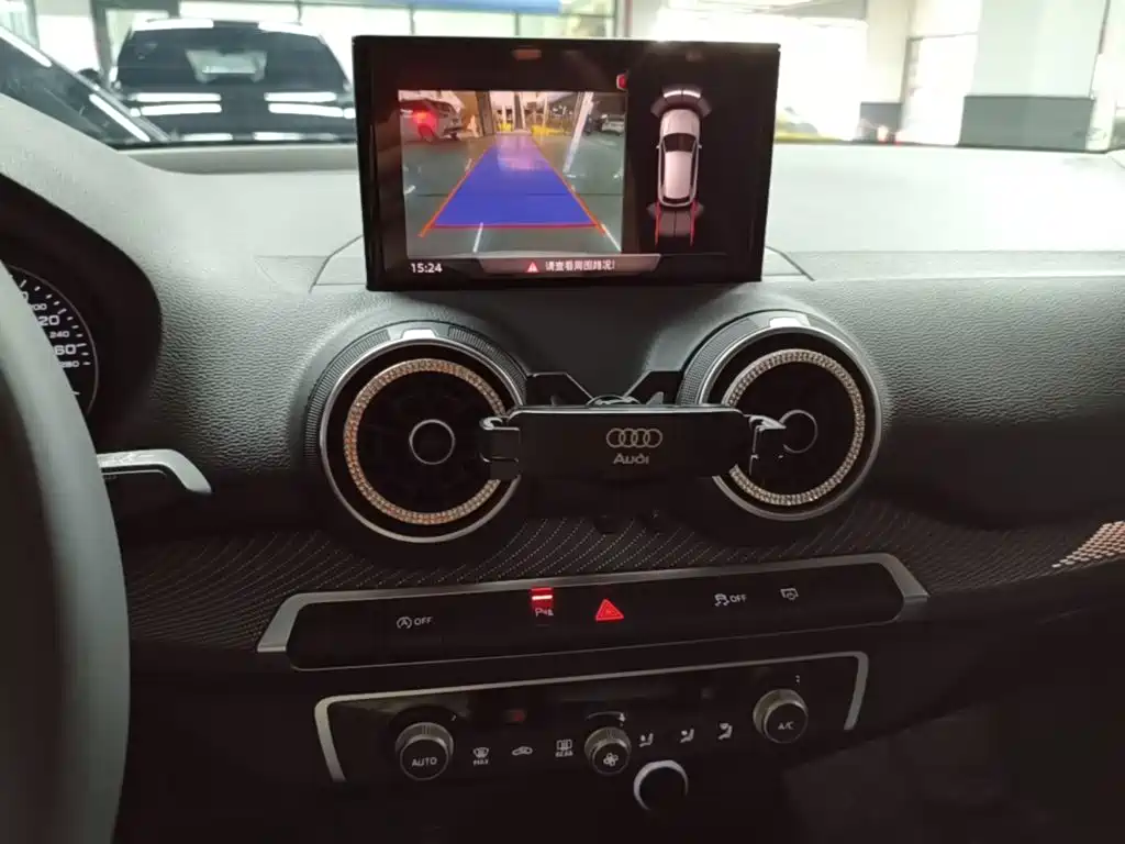 Audi Q2L — миниатюра 13