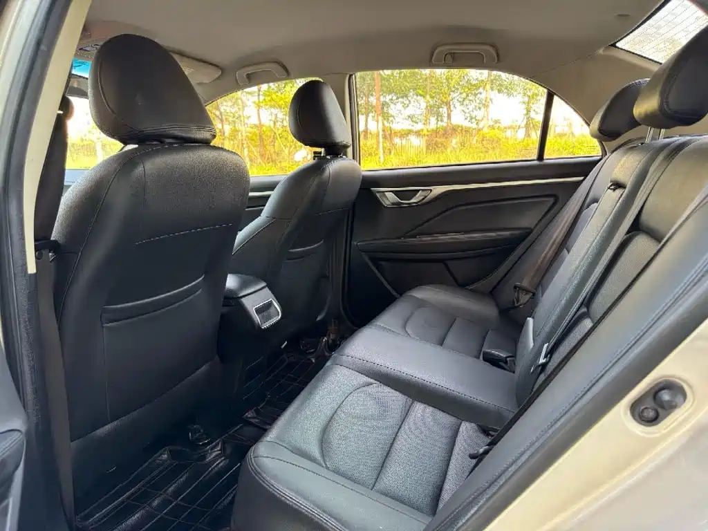 Geely Vision — миниатюра 6