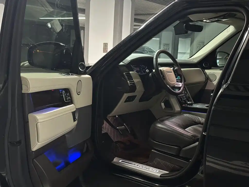 Land Rover Range Rover 2020 3.0 L6 Long Wheelbase