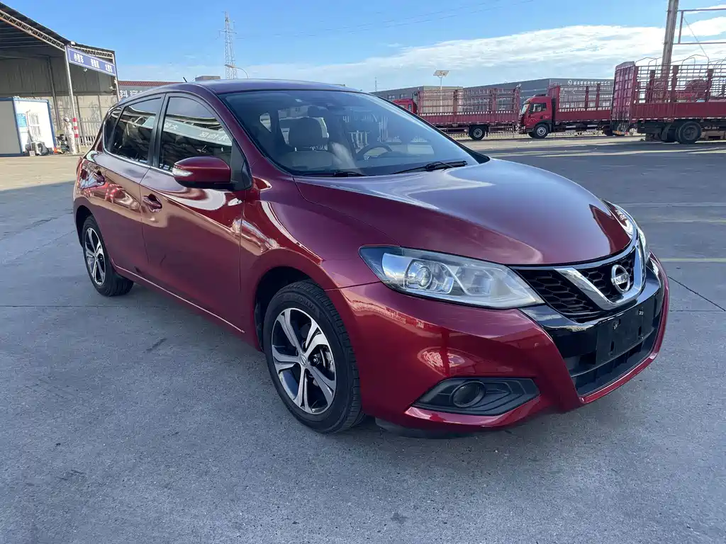 Nissan Tiida — миниатюра 21