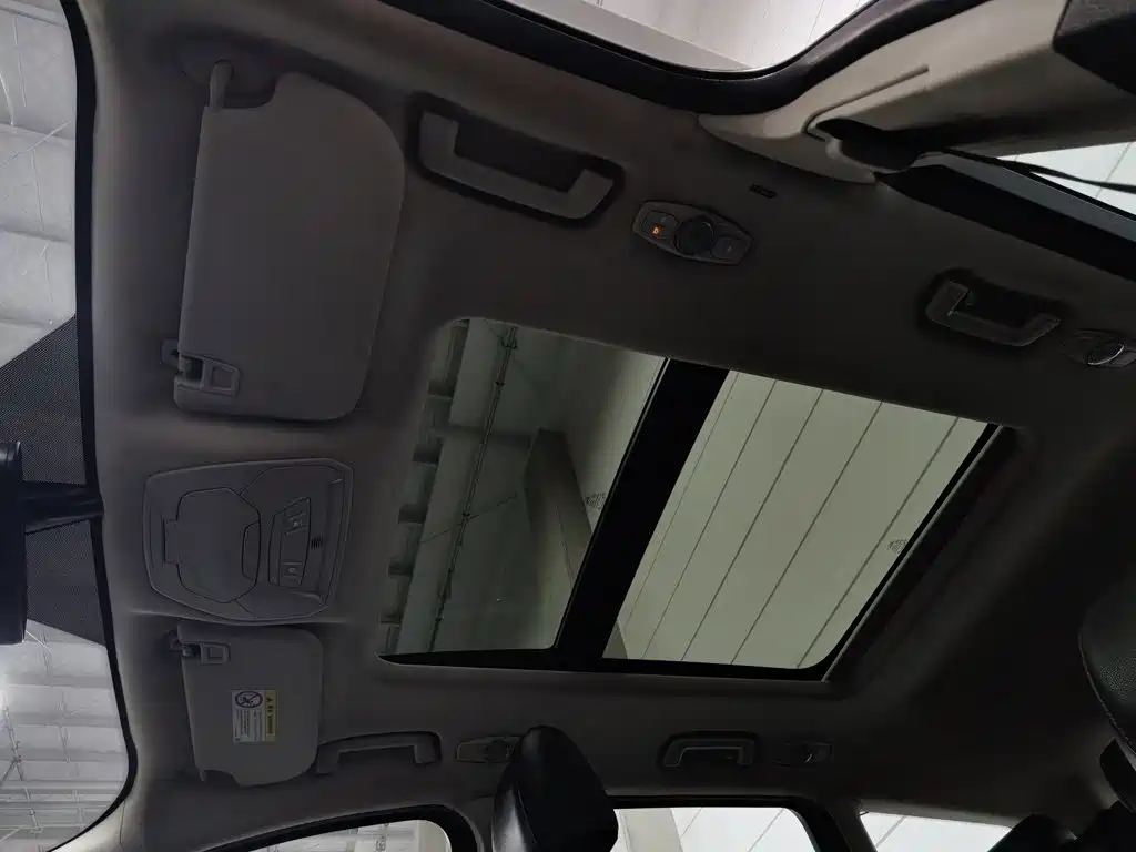 Ford Kuga — миниатюра 14