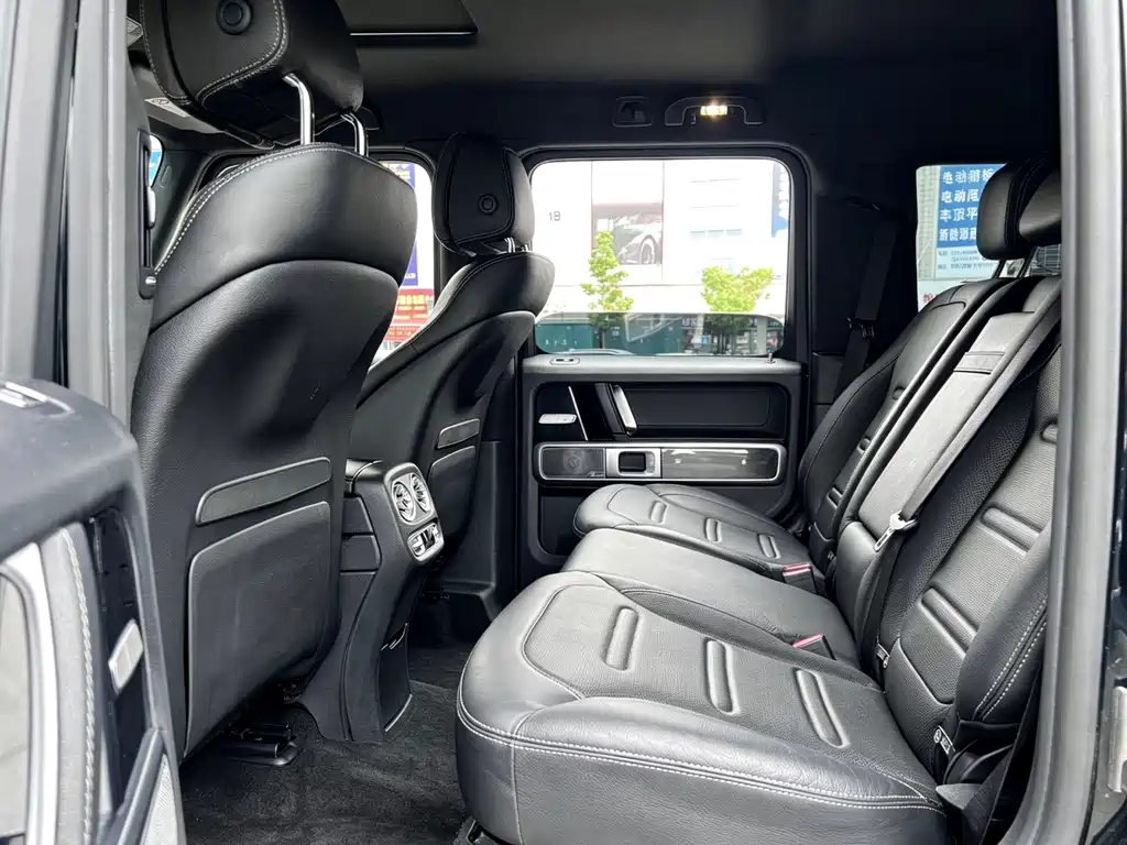 Mercedes-Benz G-Class — миниатюра 6