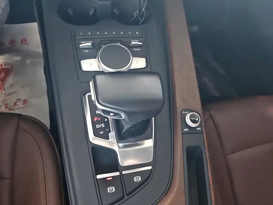 Audi A4L — миниатюра 16