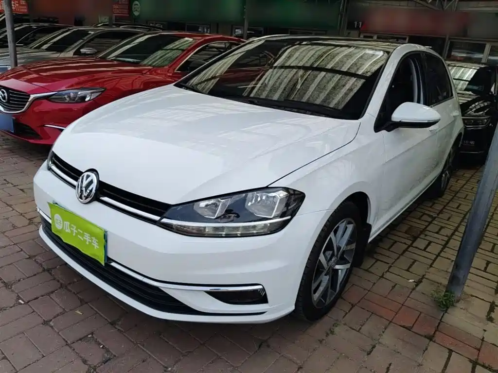 Купить Volkswagen Golf