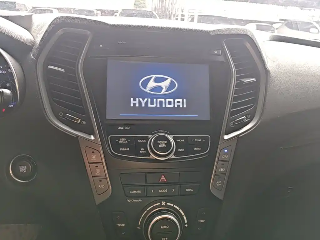 Hyundai Santa Fe — миниатюра 13