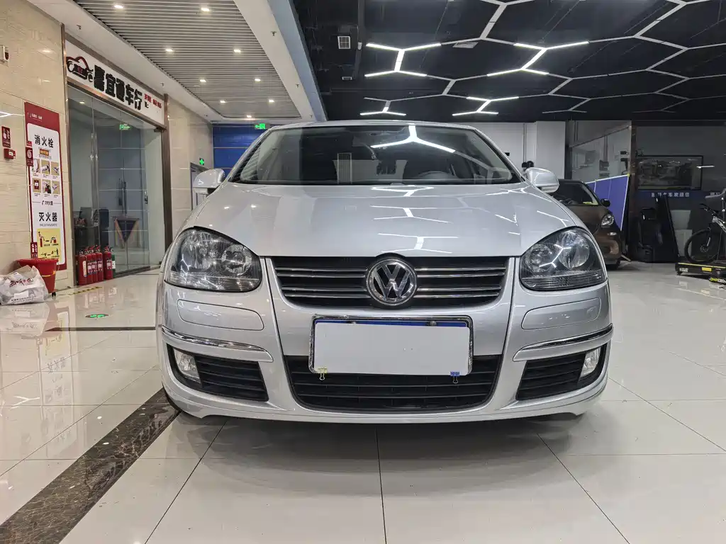 Volkswagen Sagitar — миниатюра 2