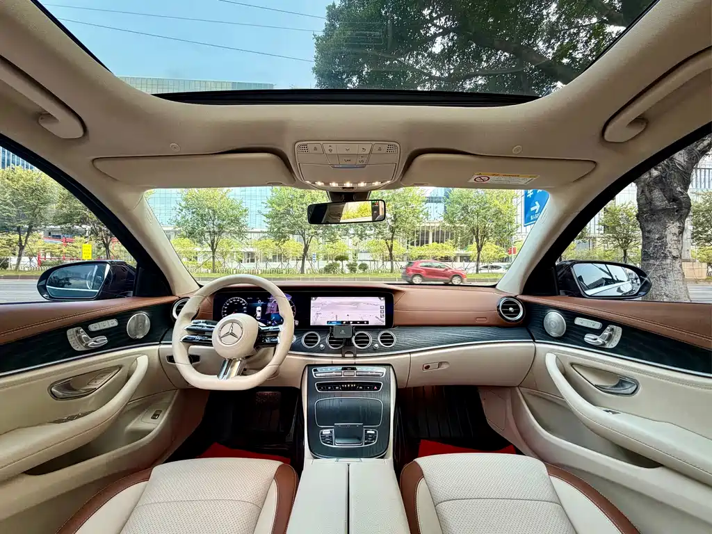 Mercedes-Benz E-Class — миниатюра 16