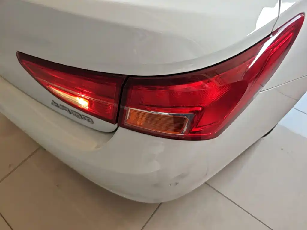 Buick Verano — миниатюра 8