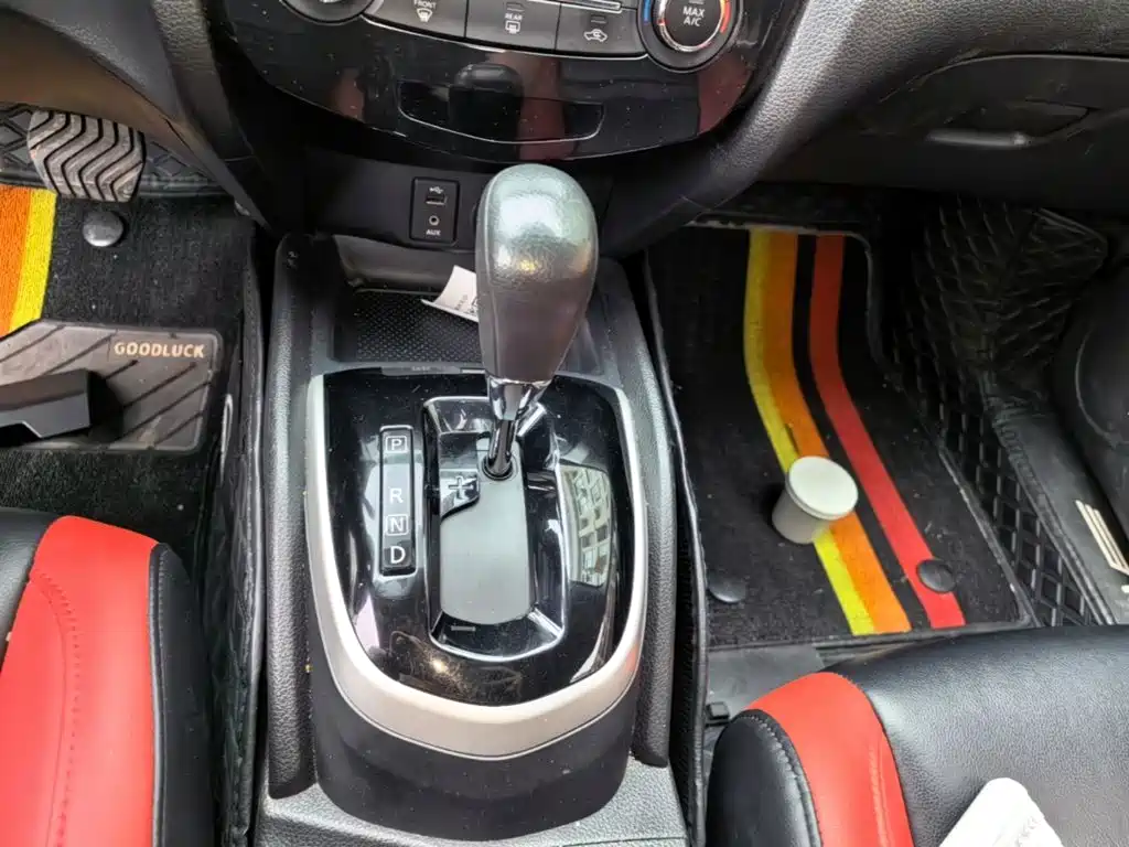 Nissan Qashqai — миниатюра 14