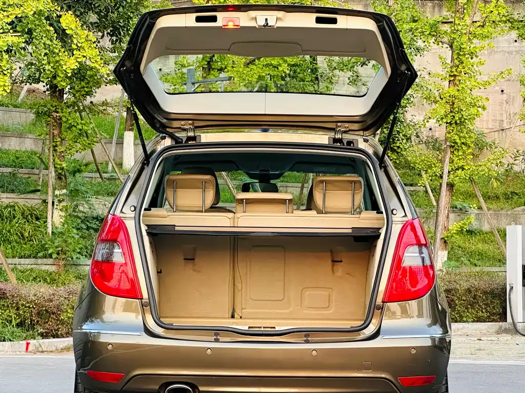 Mercedes-Benz A-Class (Import) — миниатюра 11
