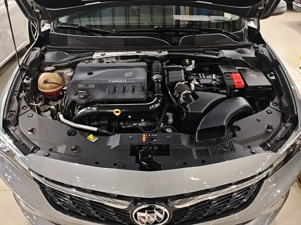 Buick Verano — миниатюра 16