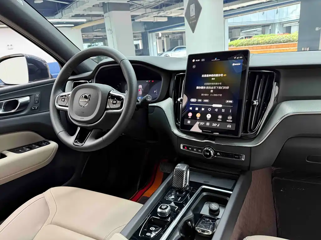 Volvo XC60 — миниатюра 23
