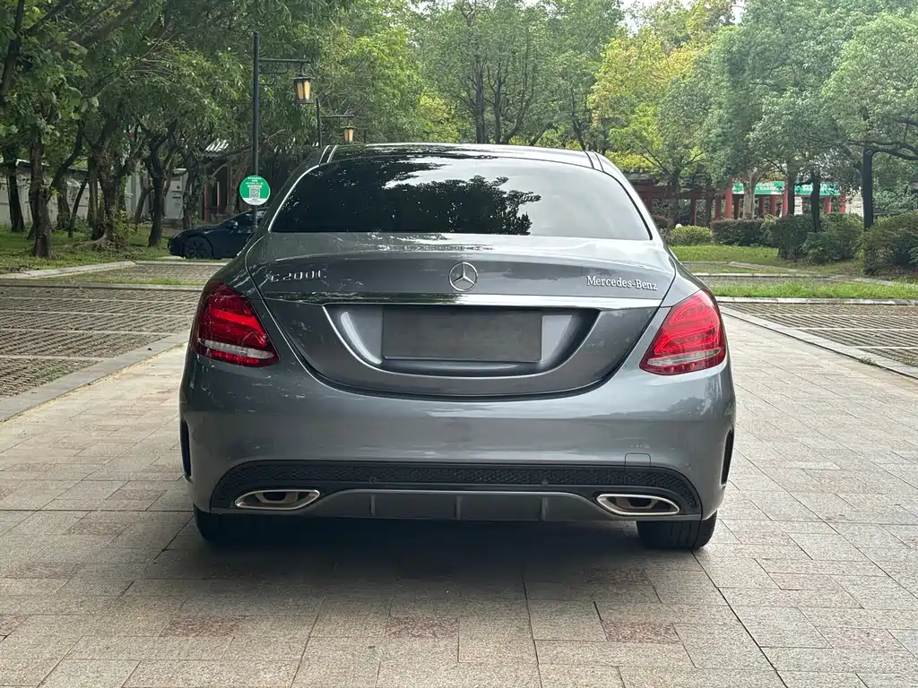 Mercedes-Benz C-Class — миниатюра 6
