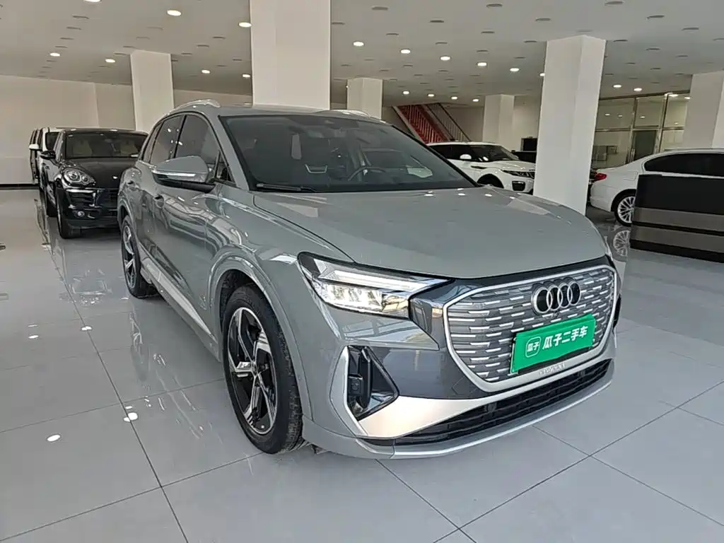 Audi Q4 e-tron — миниатюра 4