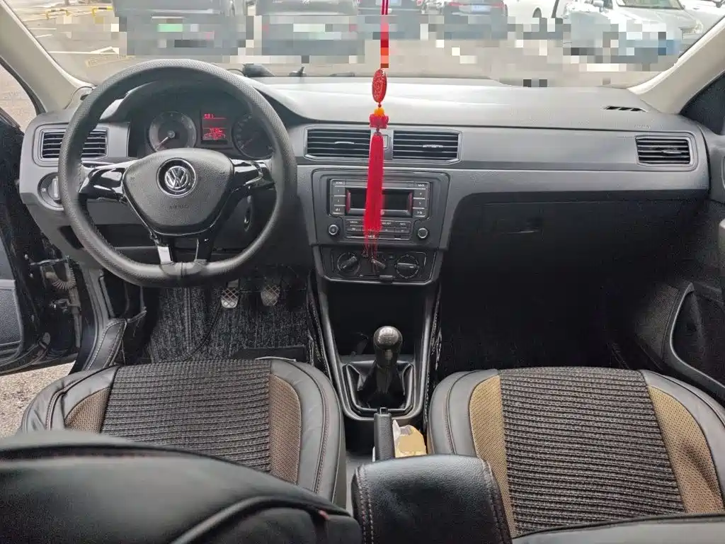 Volkswagen Santana — миниатюра 10