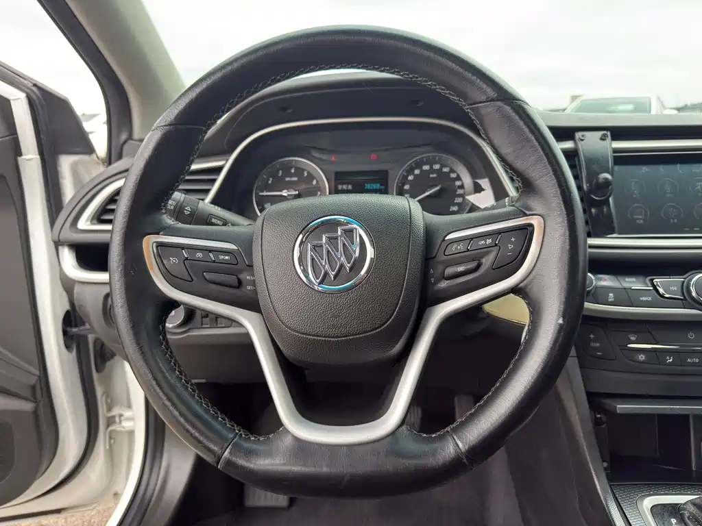 Buick Excelle — миниатюра 8