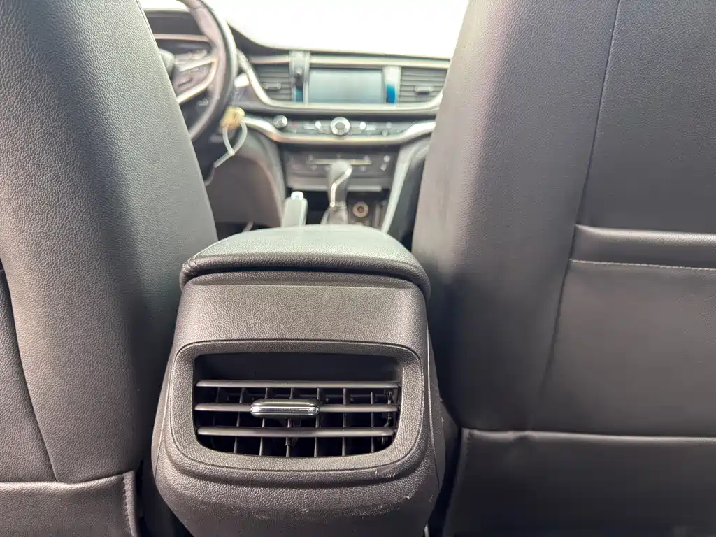 Buick Excelle — миниатюра 6