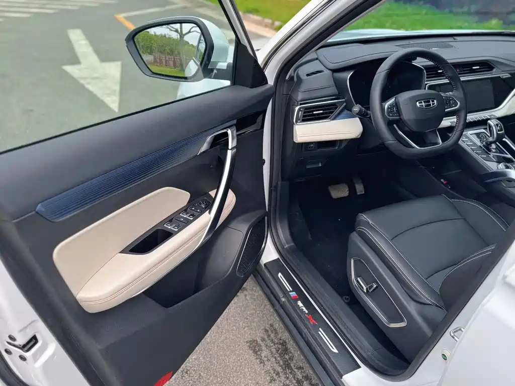 Geely Boyue — миниатюра 14