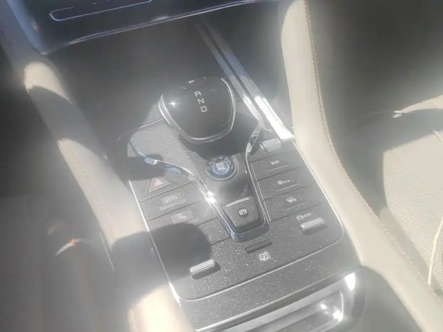 BYD PLUS New Energy — миниатюра 16