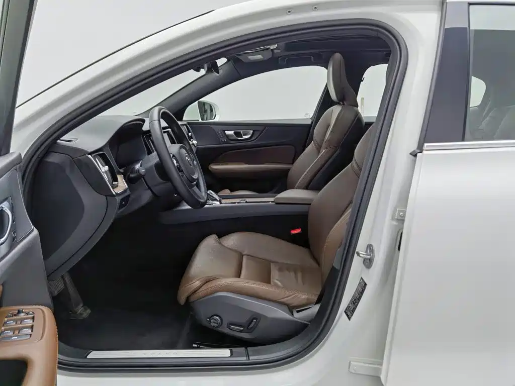 Volvo S60 — миниатюра 10