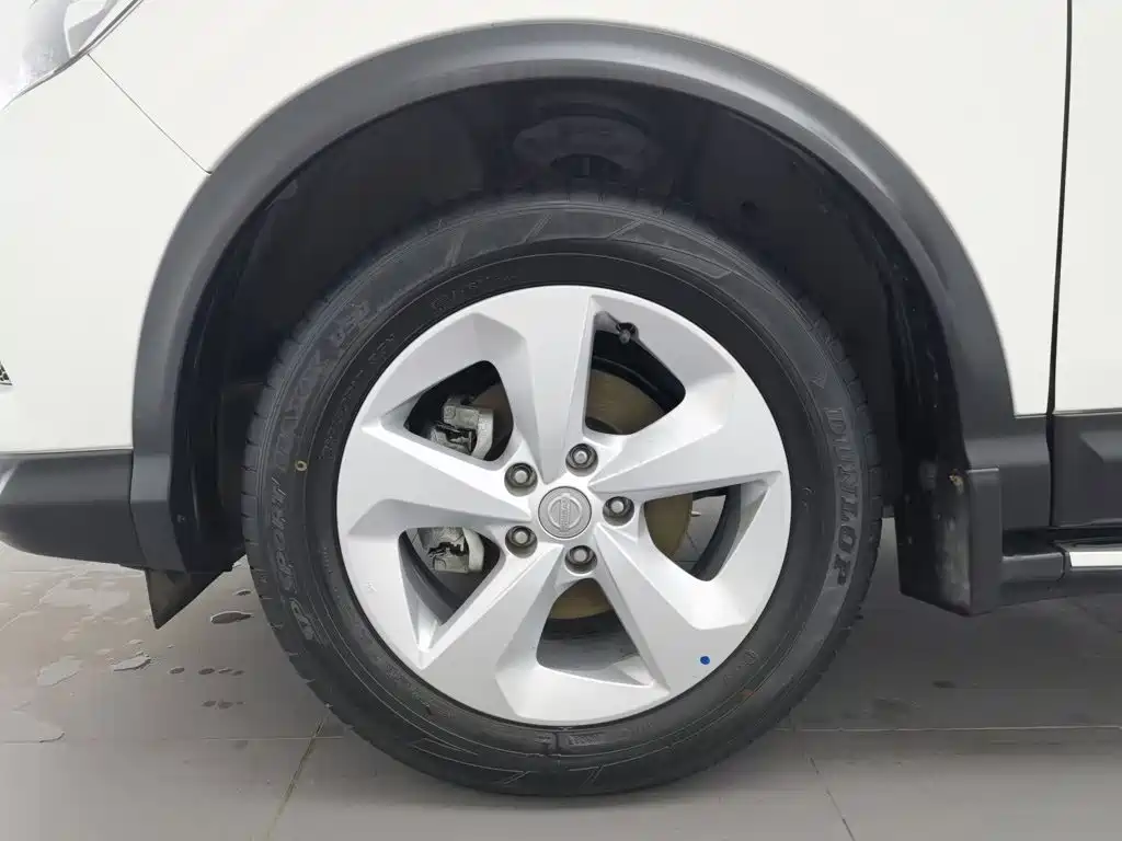 Nissan Qashqai — миниатюра 17