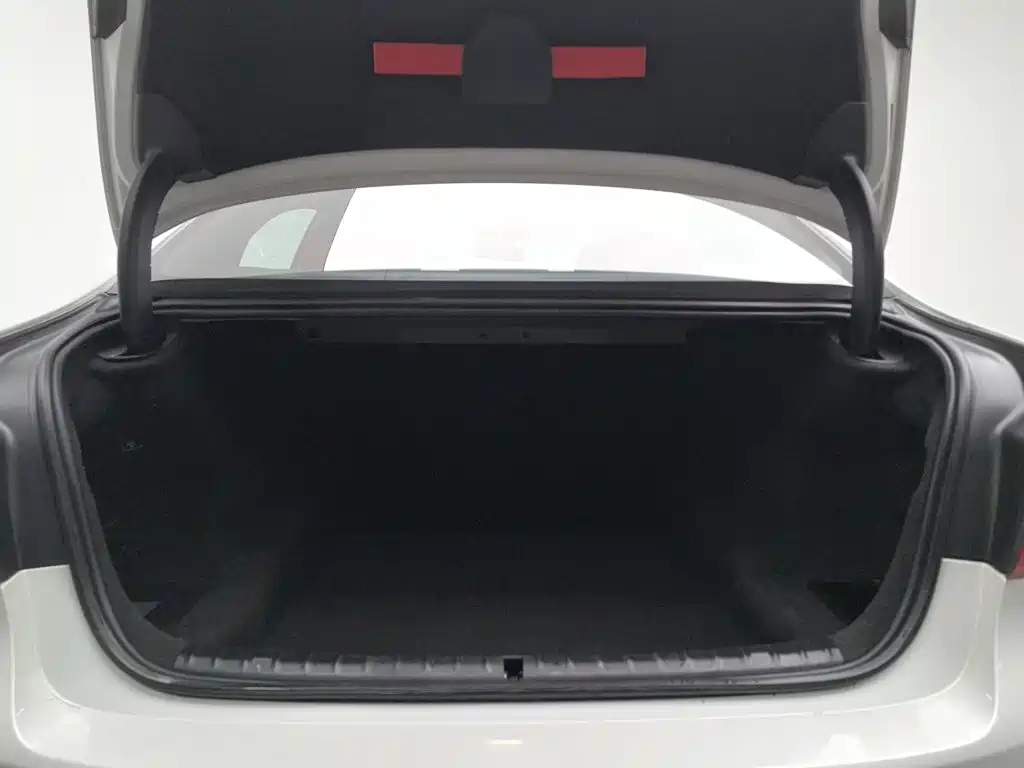 BMW 5 Series — миниатюра 16