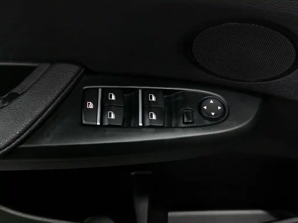 BMW X3 (Import) — миниатюра 9