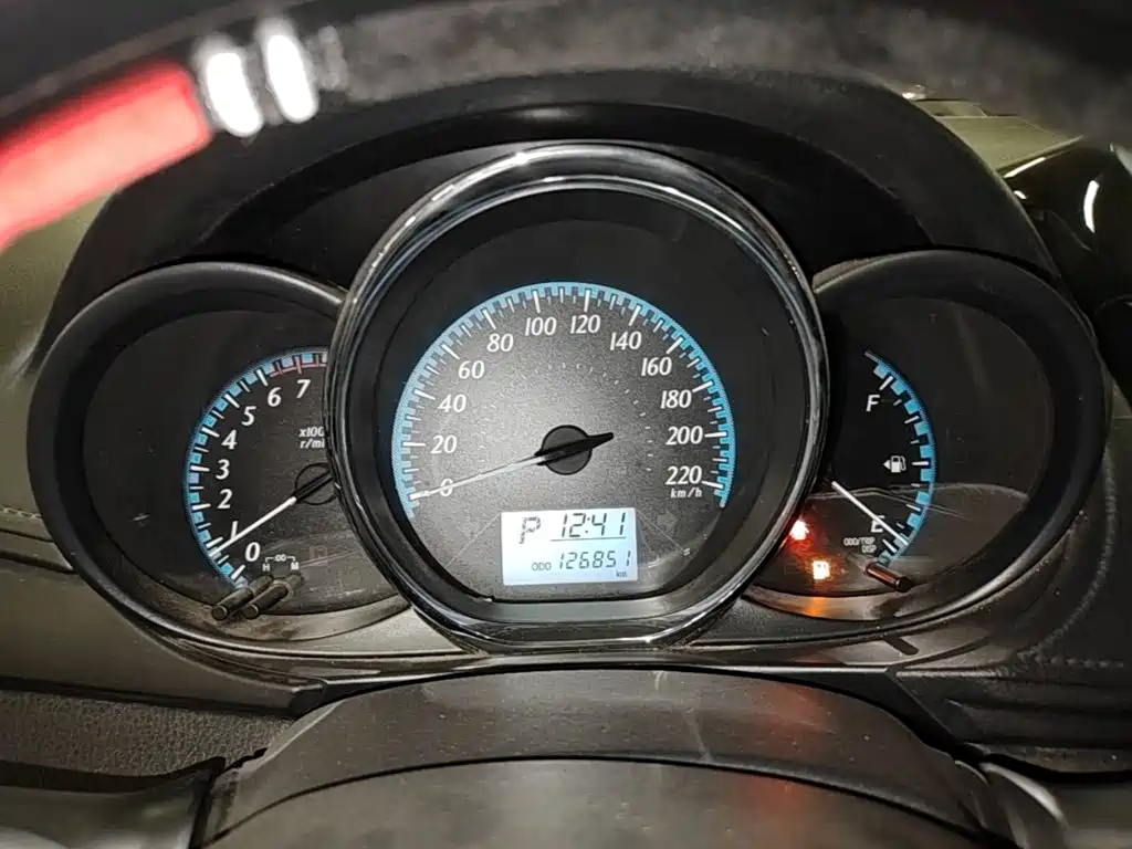 Toyota Yaris L — миниатюра 12