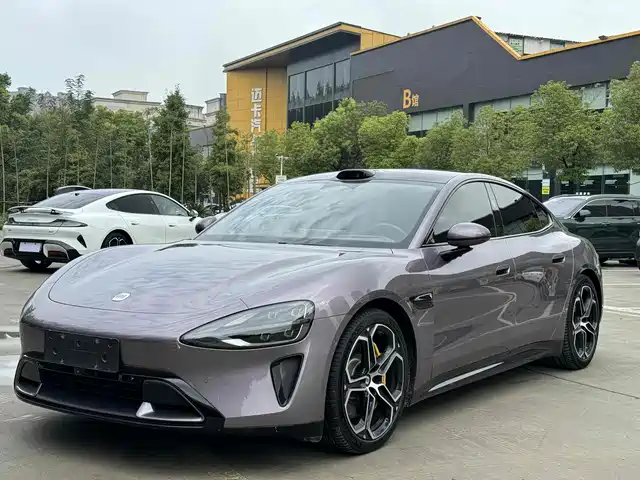 XIAOMI CAR XIAOMI SU7 2024