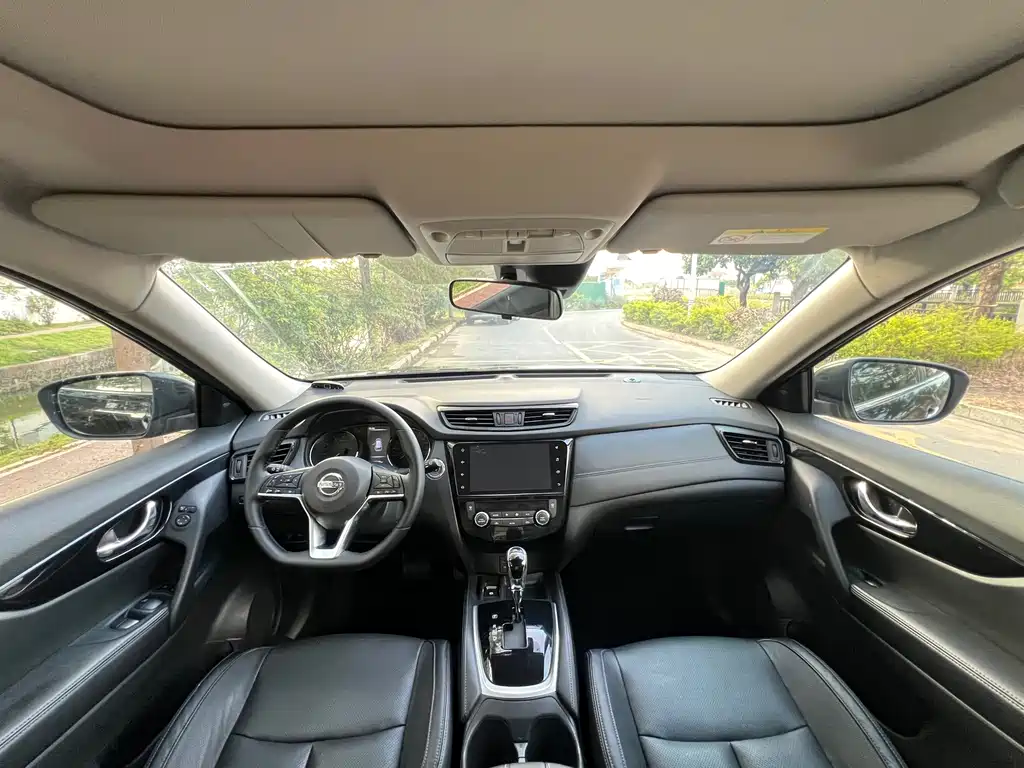 Nissan X-Trail — миниатюра 5