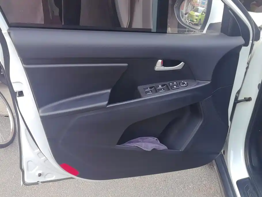 Kia Sportage — миниатюра 7