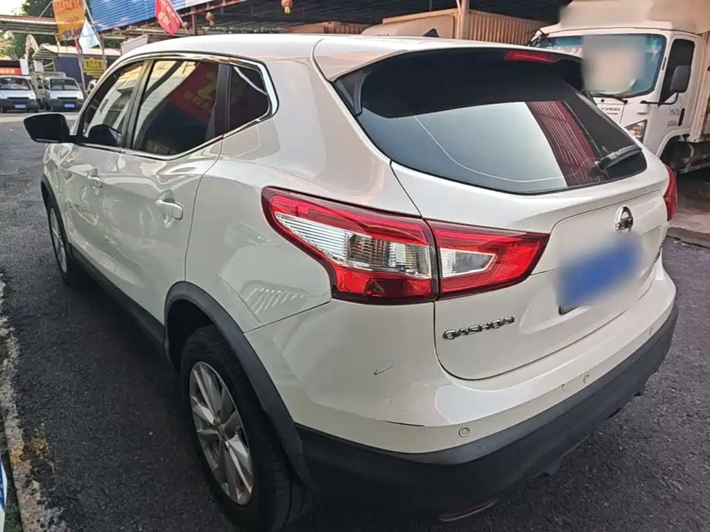 Nissan Qashqai — миниатюра 5