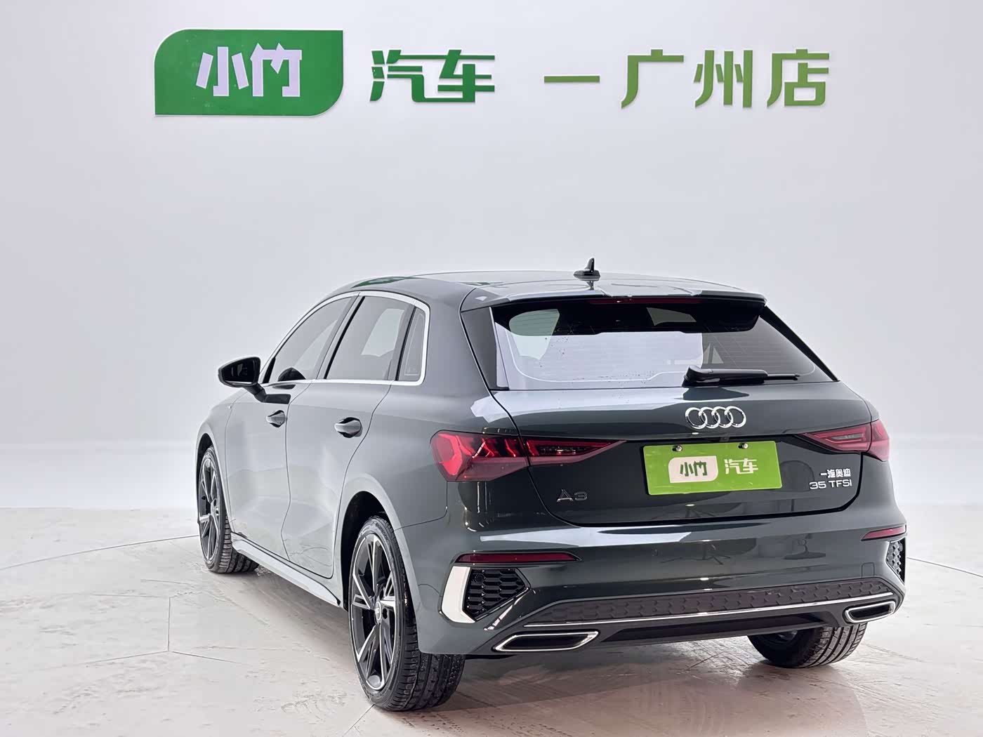 Audi A3 1.4 л 2022 г. Зелёный, пробег 6000 км