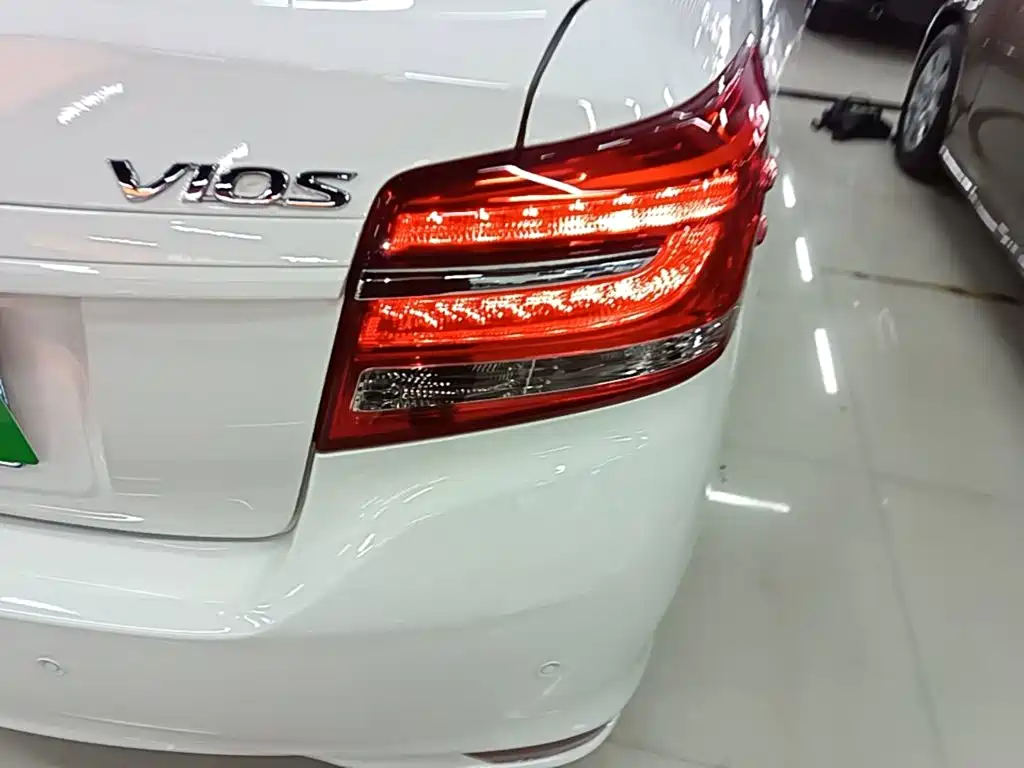 Toyota Vios — миниатюра 8