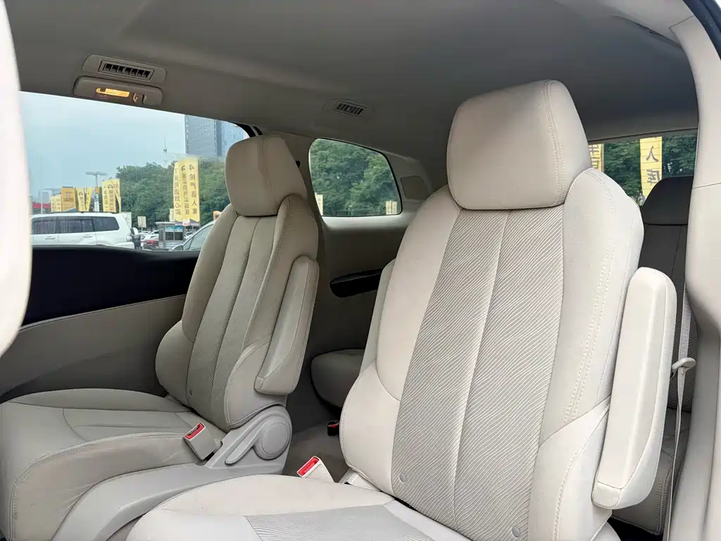 Buick GL8 2023 Comfort