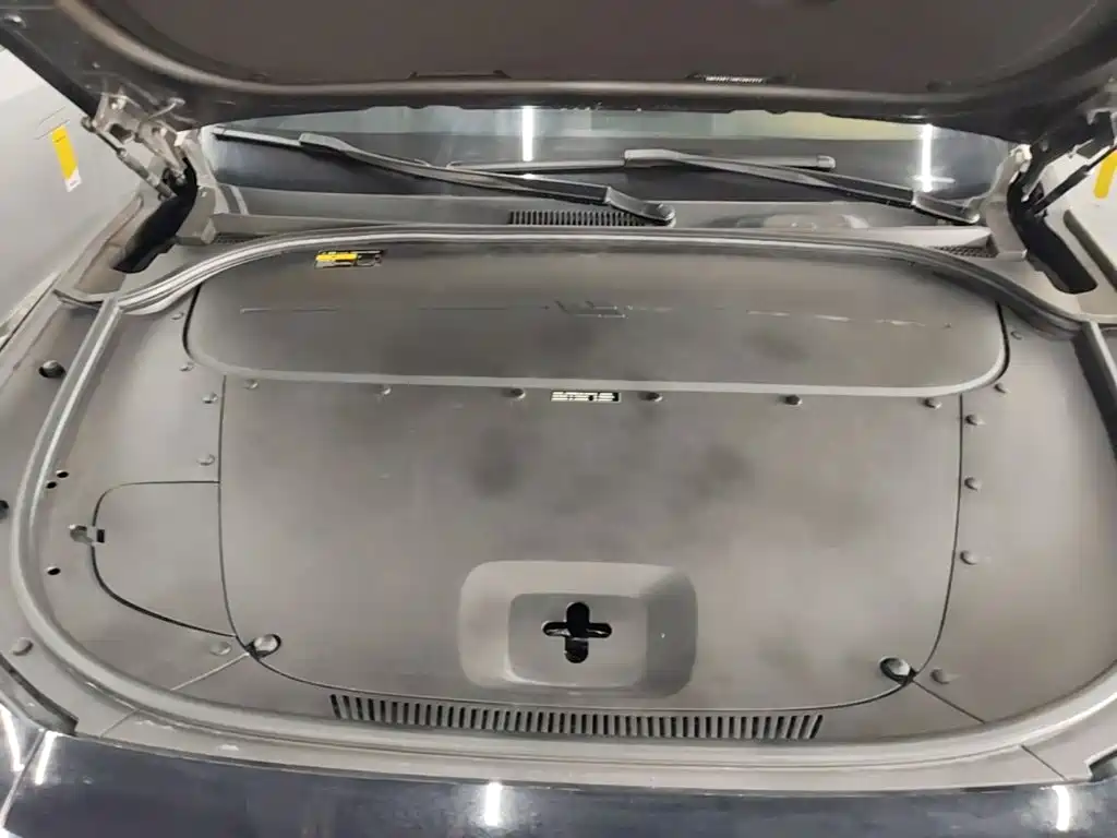 Li Auto Li ONE — миниатюра 20