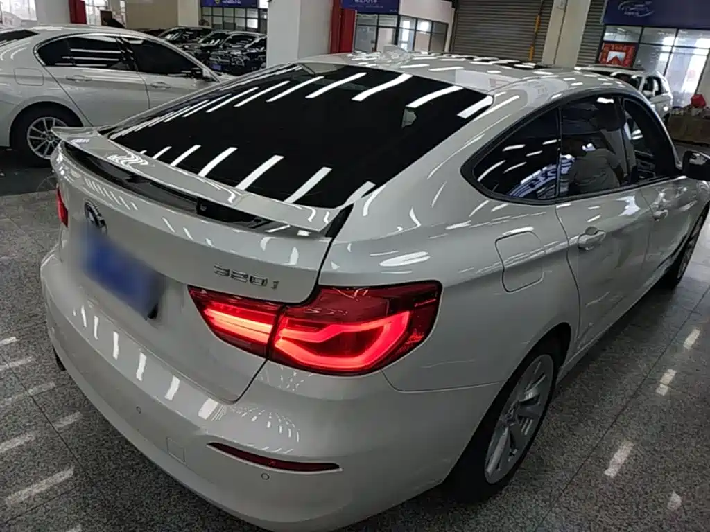 BMW 3 Series GT — миниатюра 7