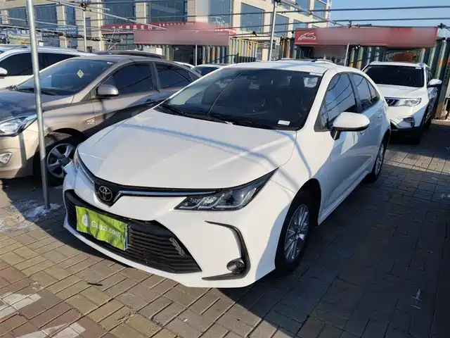 TOYOTA COROLLA 2024