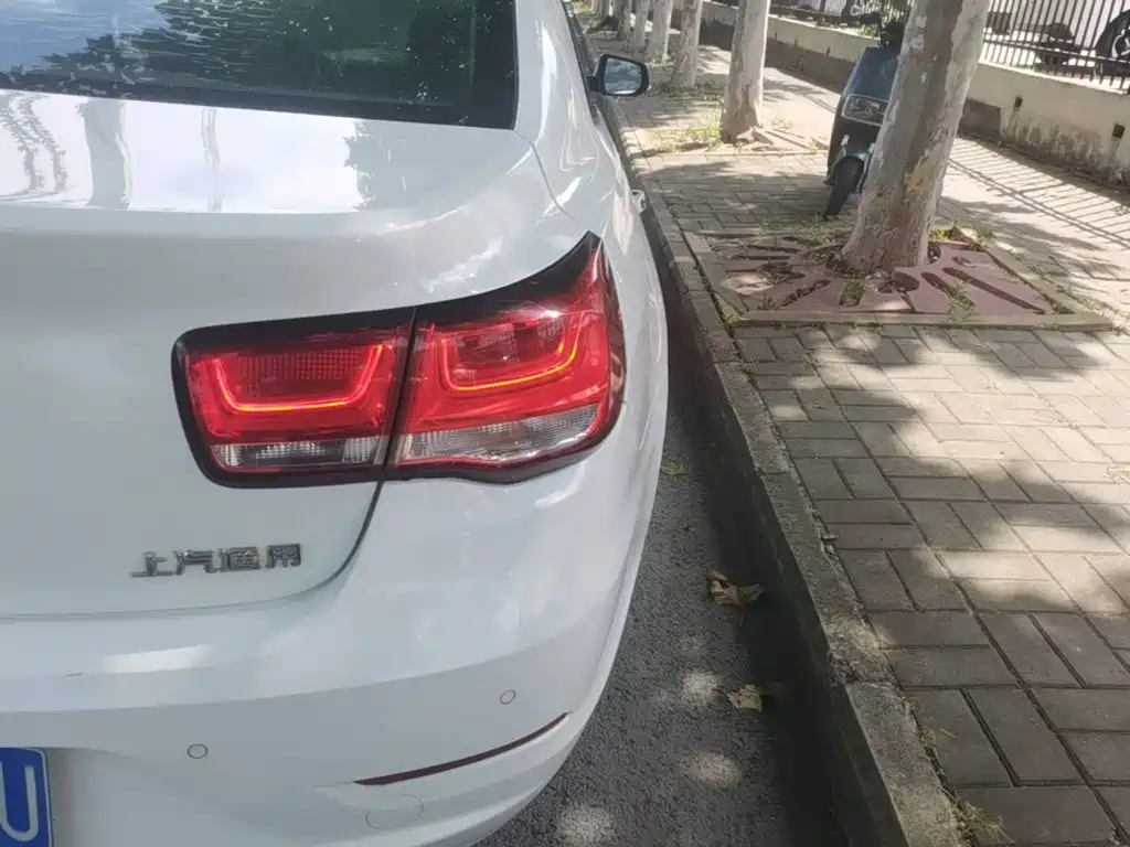 Chevrolet Malibu — миниатюра 8