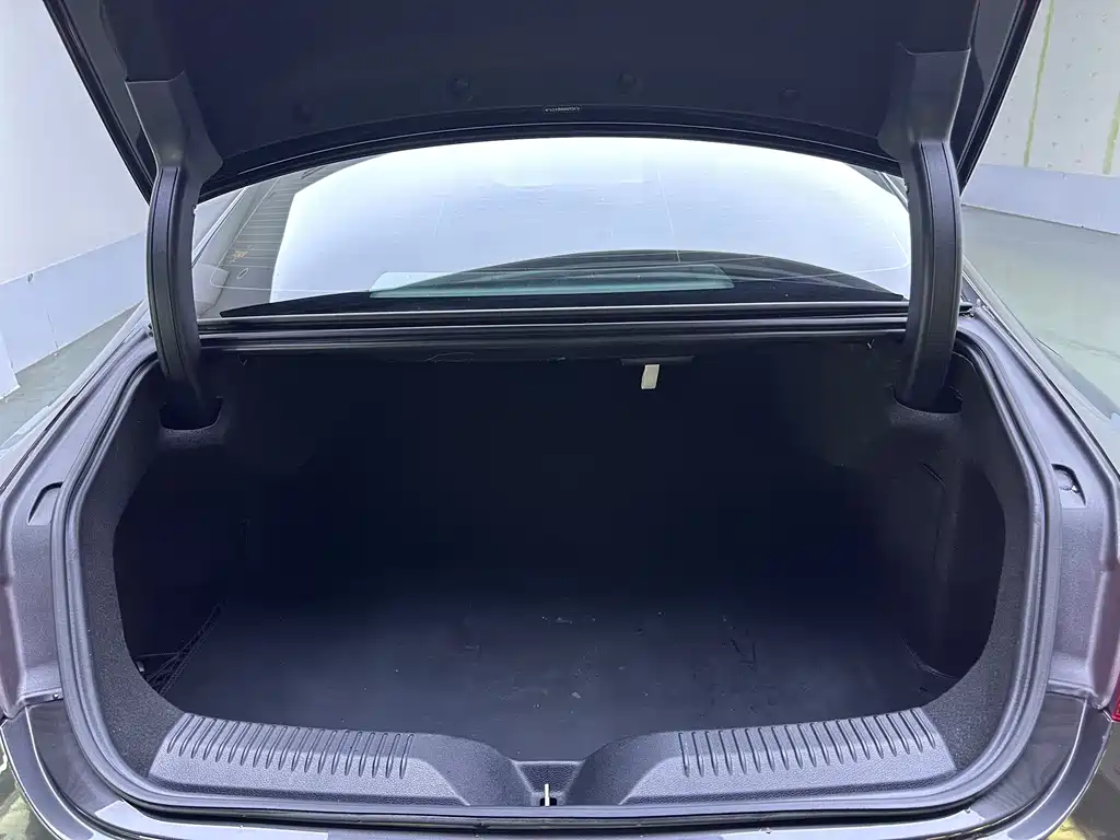Mercedes-Benz CLS — миниатюра 15