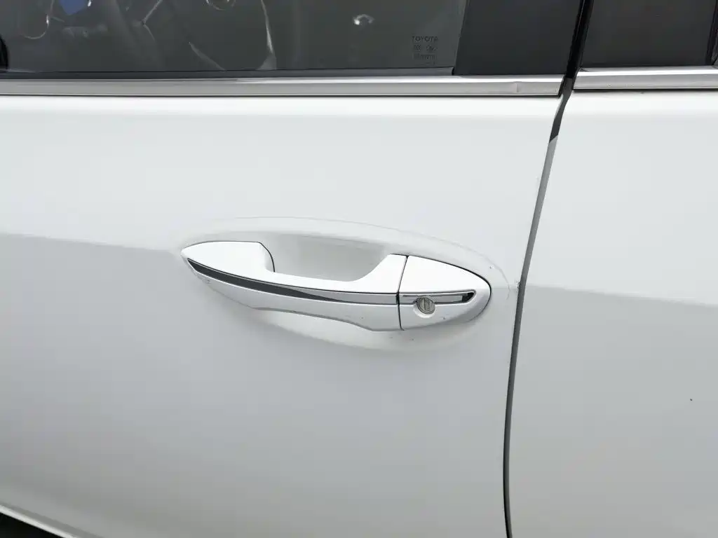 Toyota Corolla — миниатюра 18