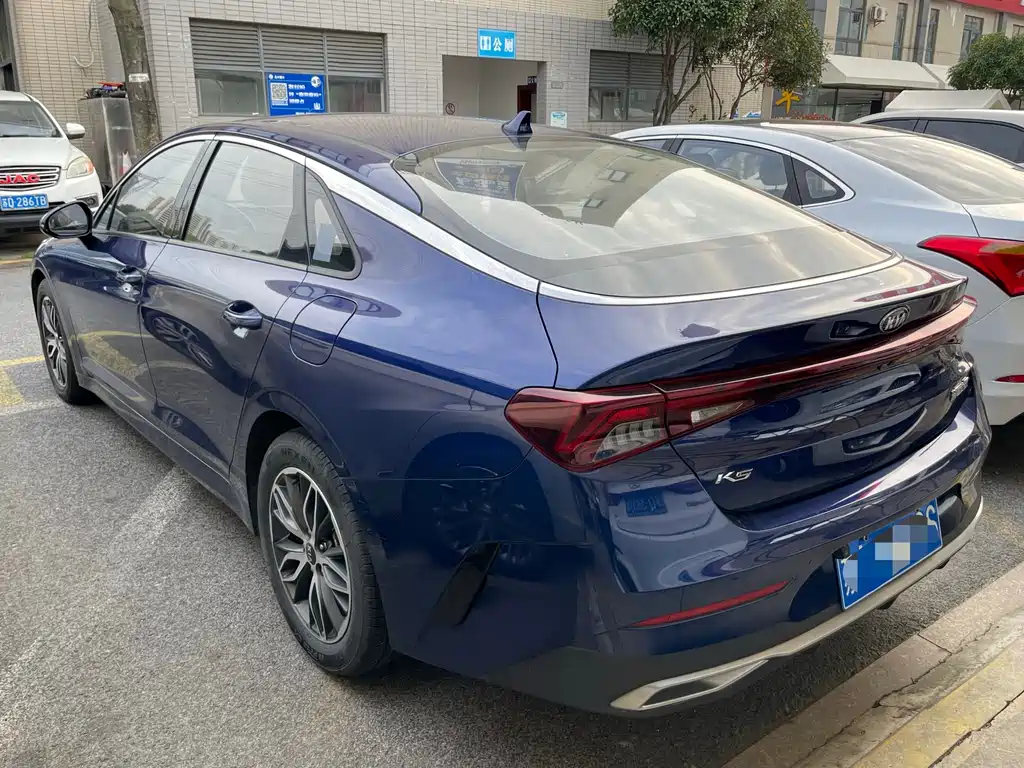 Kia K5 — миниатюра 4
