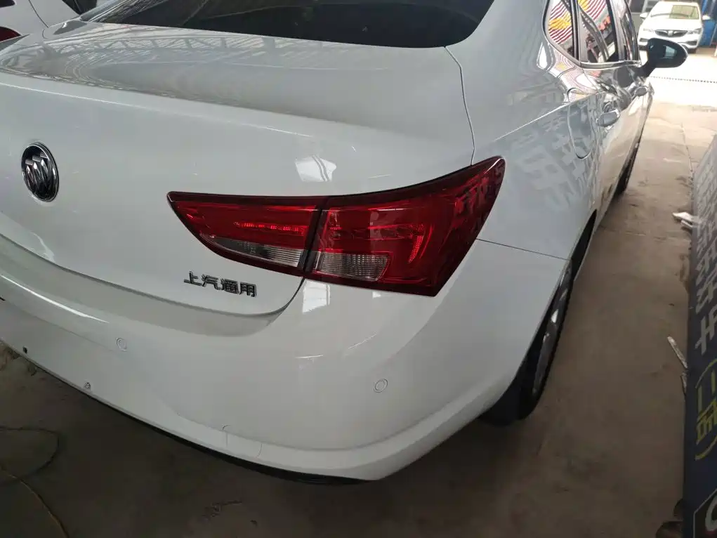 Buick Verano — миниатюра 8