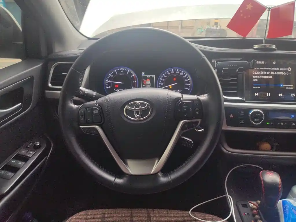 Toyota Highlander — миниатюра 6