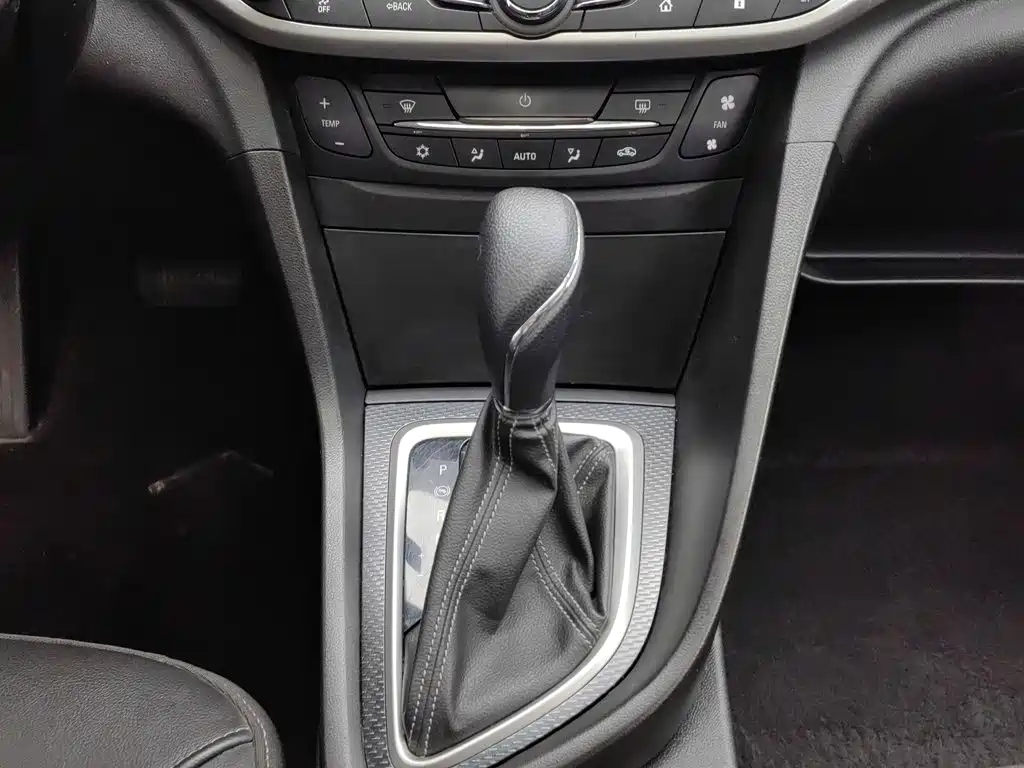 Buick Excelle — миниатюра 13
