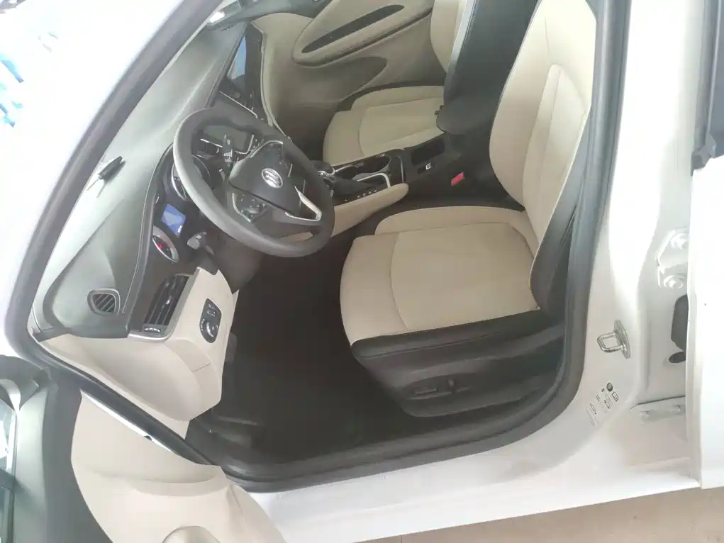 Buick Verano — миниатюра 15